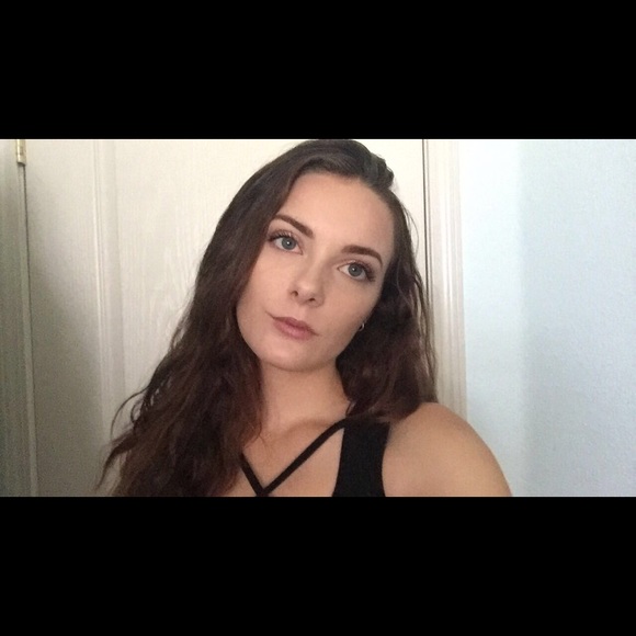 angelamibach